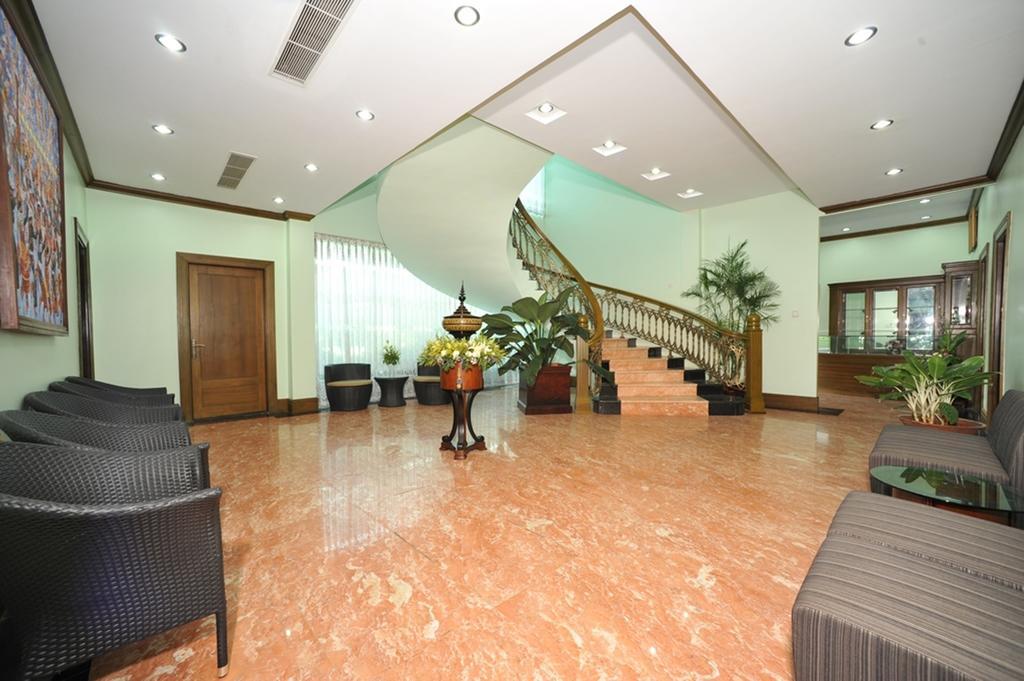 Palm Spring Resort Yangon Exterior photo