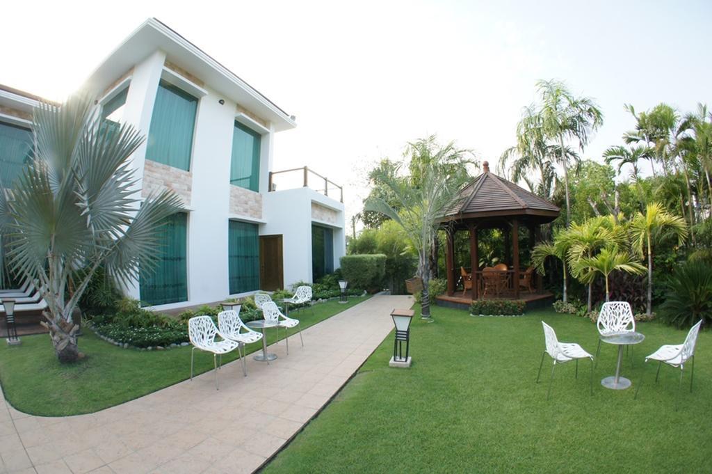 Palm Spring Resort Yangon Exterior photo