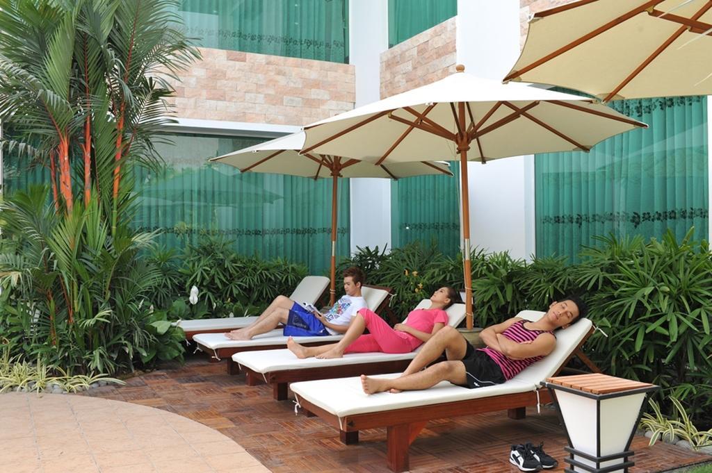 Palm Spring Resort Yangon Exterior photo