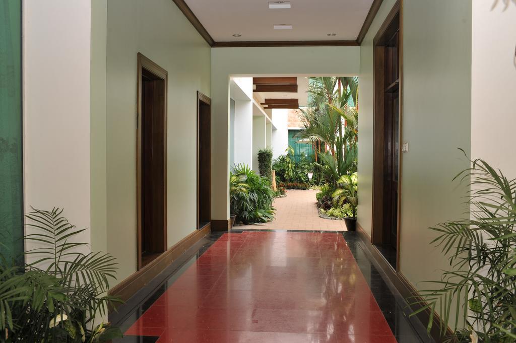 Palm Spring Resort Yangon Exterior photo