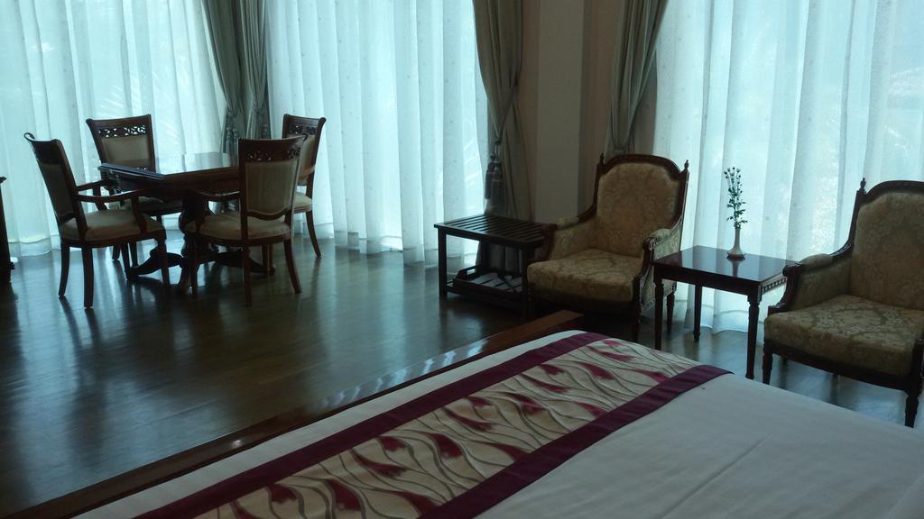 Palm Spring Resort Yangon Room photo