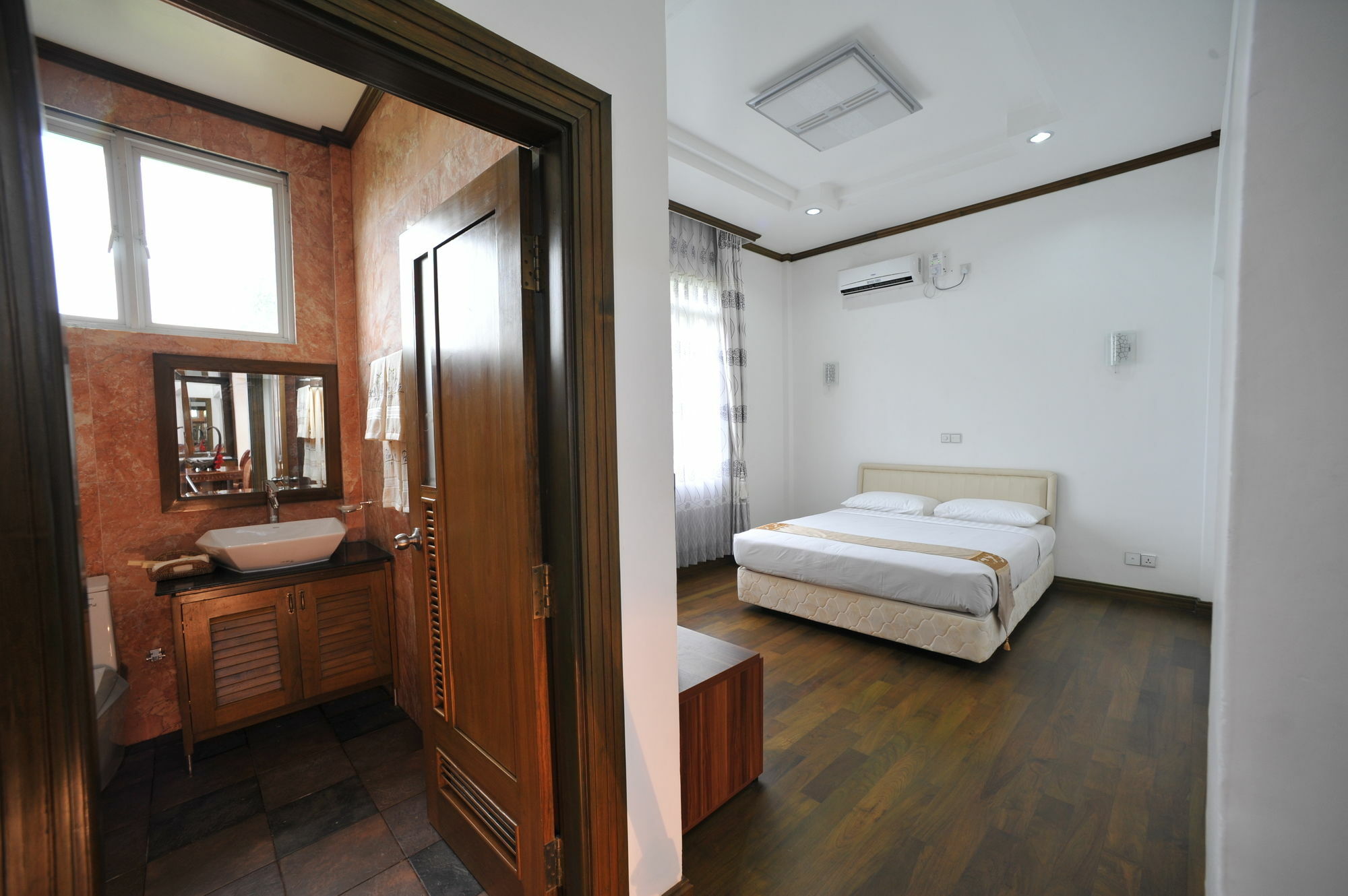 Palm Spring Resort Yangon Exterior photo